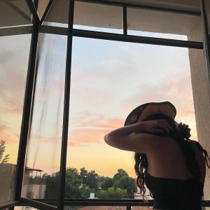 Romi Henenson Photo #9