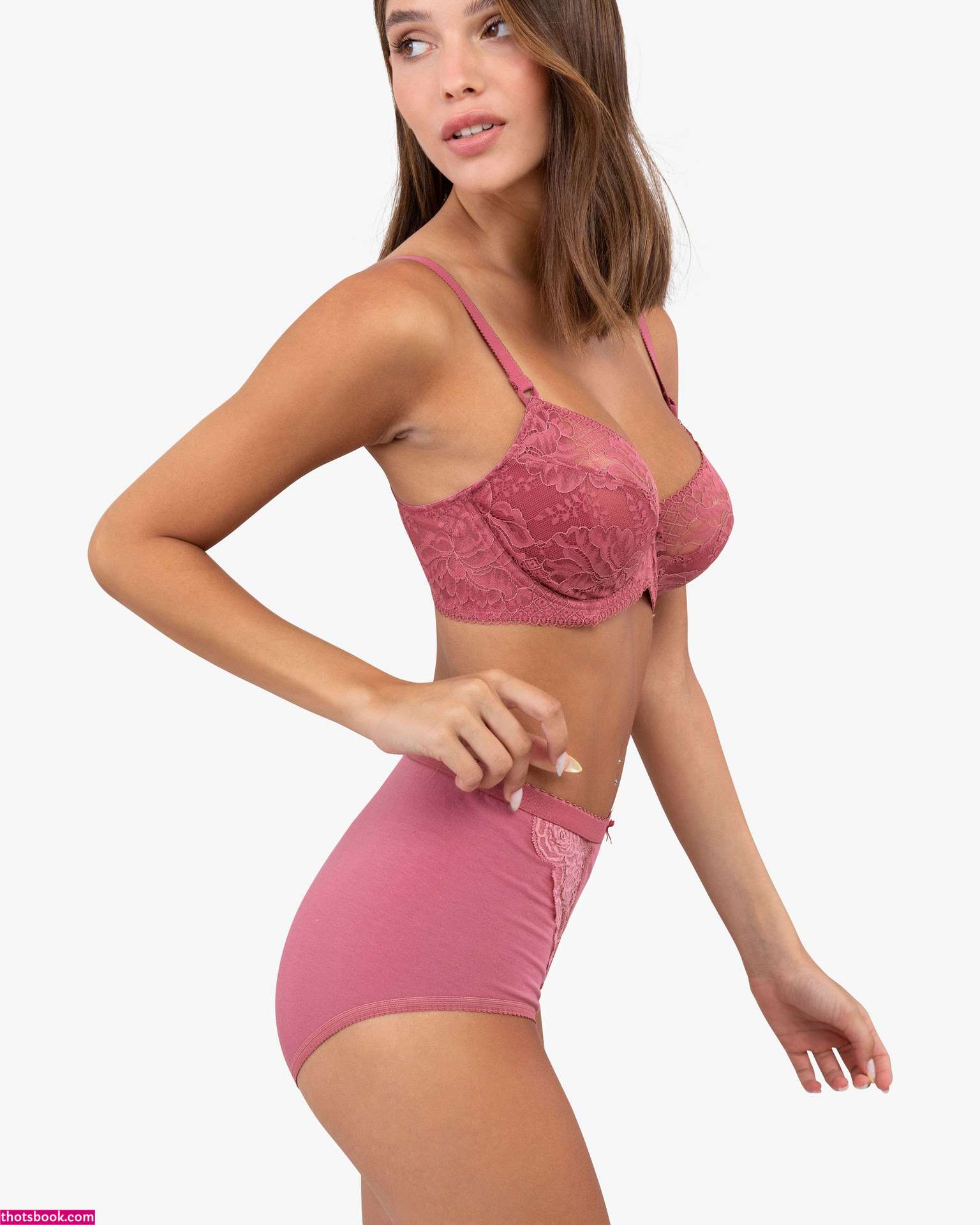 Yaheli Ovadya Photo #15