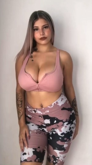 Abril Perez Photo #16