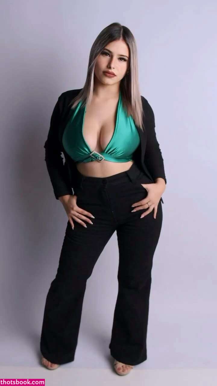 Abril Perez Photo #42