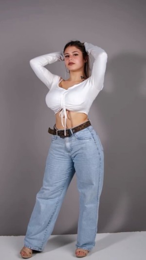 Abril Perez Photo #45