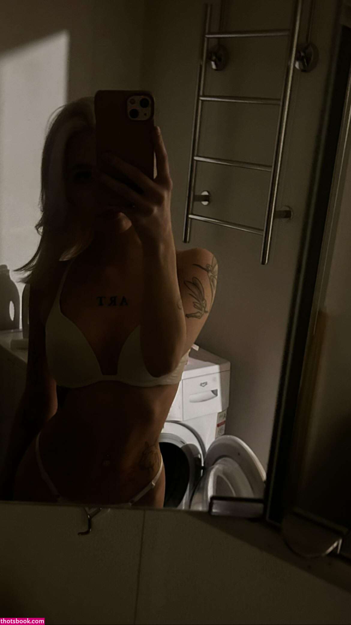 Neea Kuosmanen Photo #7