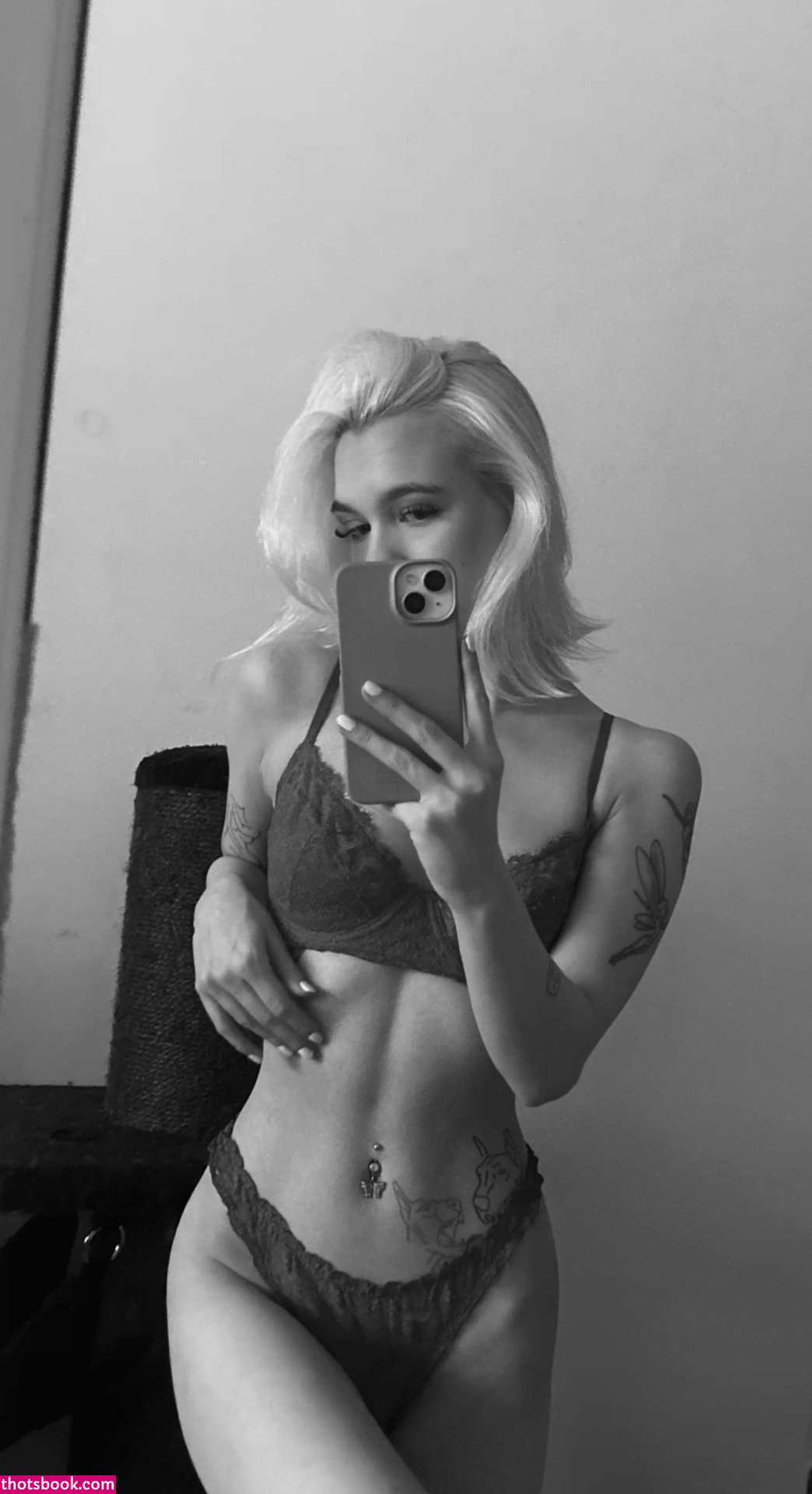 Neea Kuosmanen Photo #14