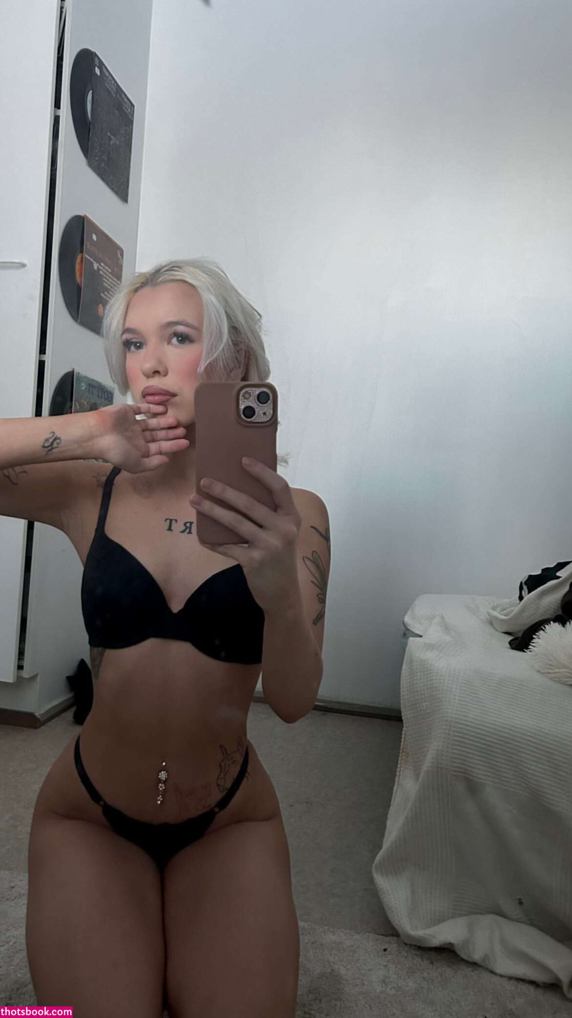 Neea Kuosmanen Photo #15