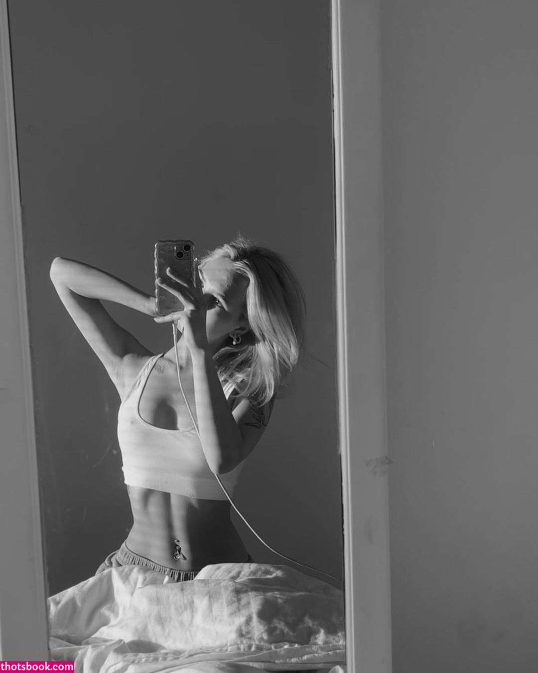 Neea Kuosmanen Photo #40