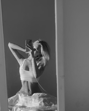 Neea Kuosmanen Photo #40