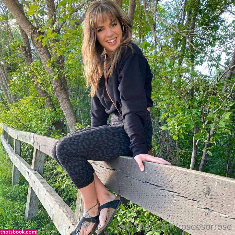 Roseesorrose Photo #2