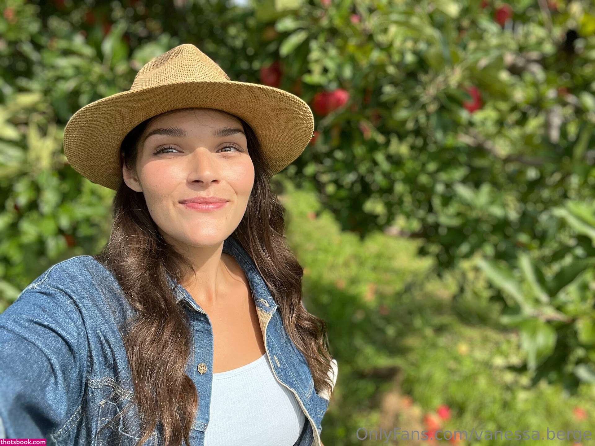 Vanessa Berge Photo #10