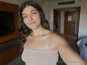 Vanessa Berge Photo #22