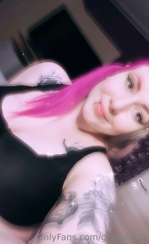 Varga Gloria Photo #1