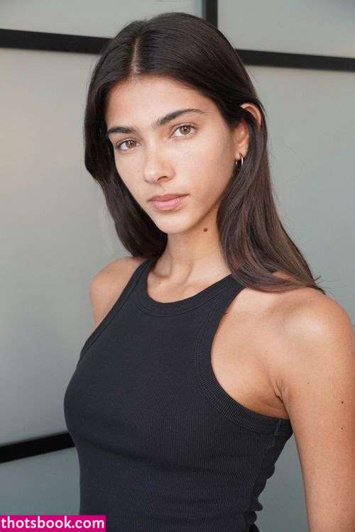 Brittany Noon Photo #8