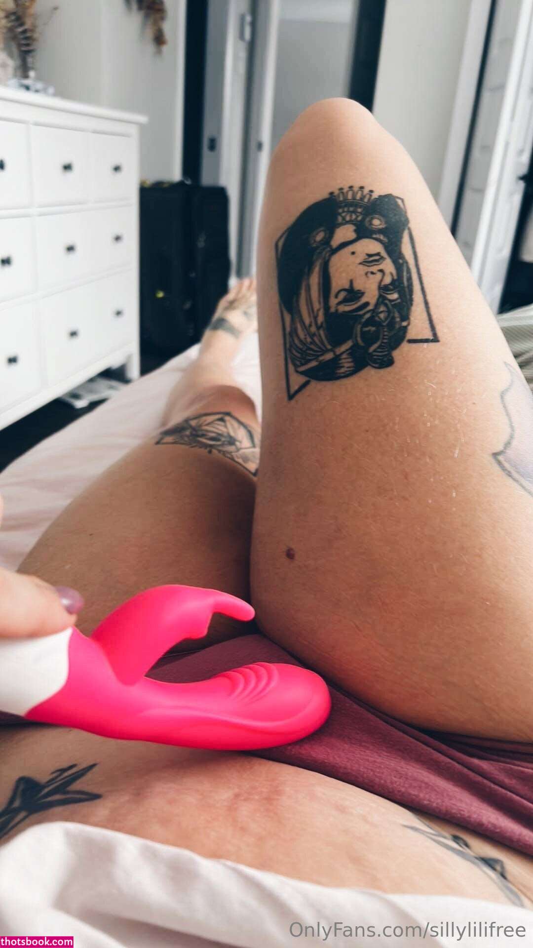 sillylili69 Photo #5