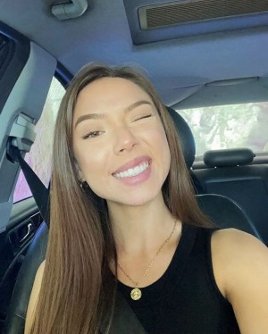 Caroline Vu Photo #20