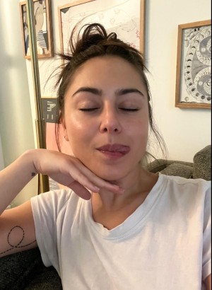 Chloecloud9 Photo #15