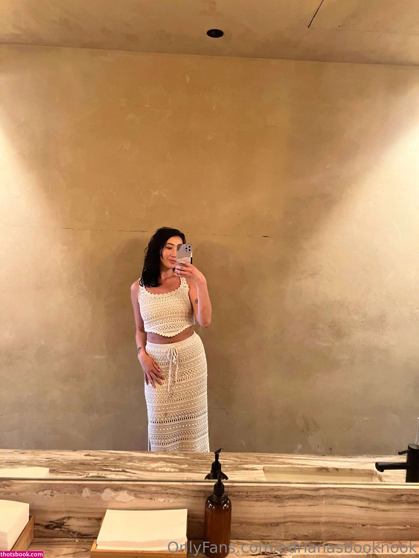 adrianasbooknook Photo #9