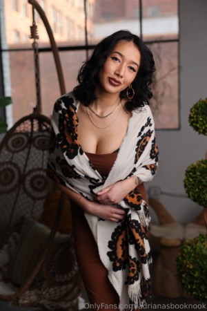 adrianasbooknook Photo #12