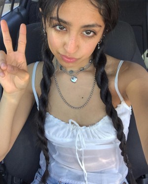 Aislinn Ritchie Photo #3