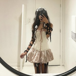 Aislinn Ritchie Photo #11