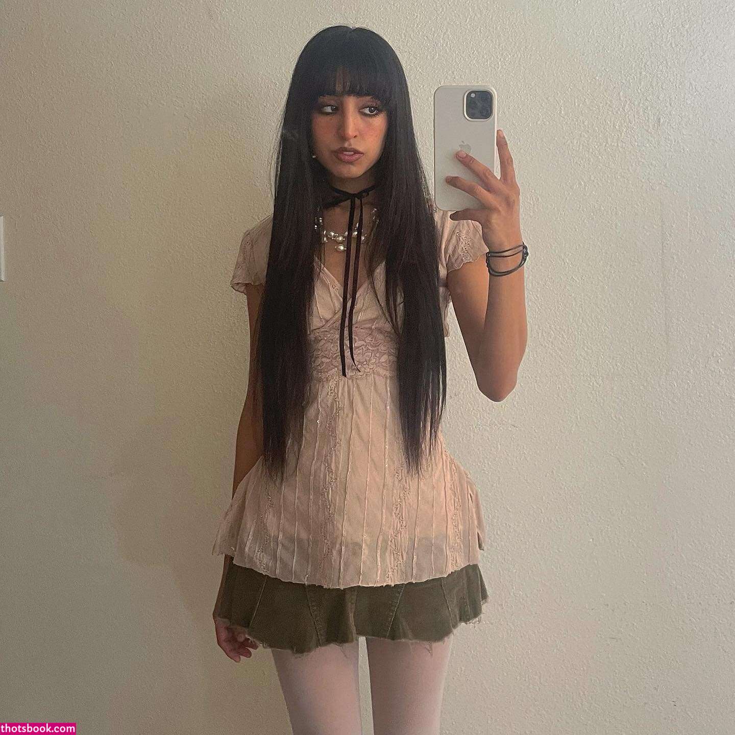 Aislinn Ritchie Photo #12