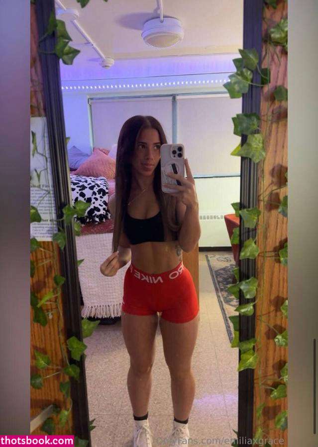 emiliaxgrace Photo #3