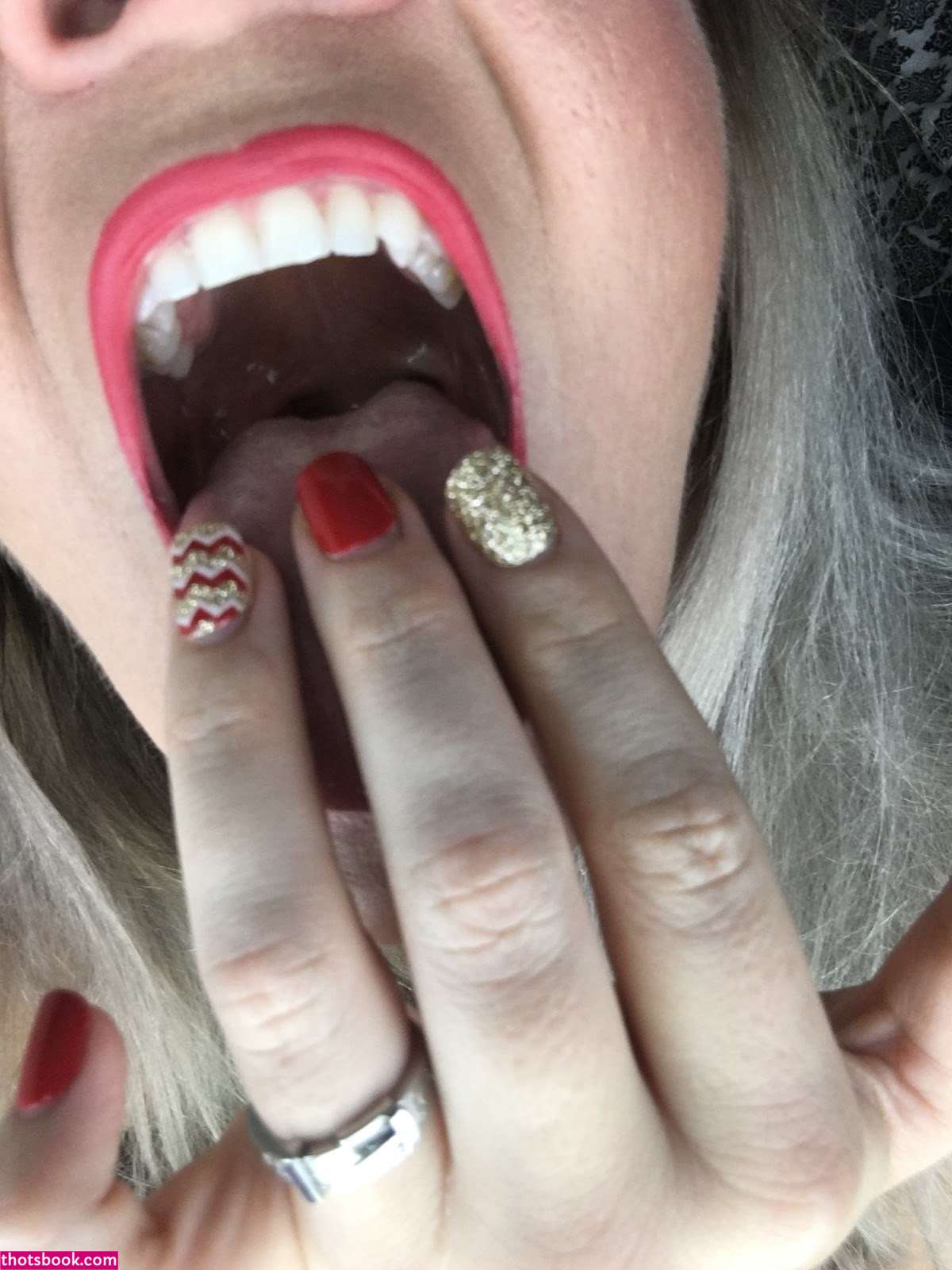 Ms Whitney Morgan Photo #24