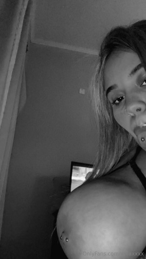 Camila Grisel Photo #18