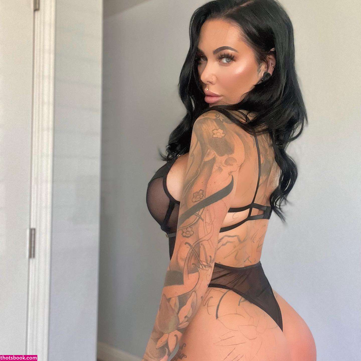 Kimberley Ann Photo #24