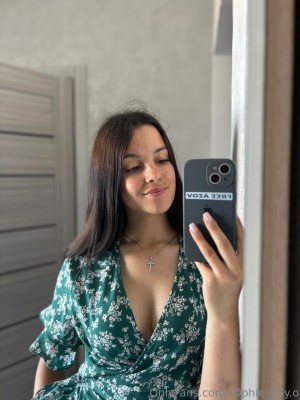 Legal Sophie Photo #5