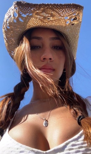 Maddie Miele Photo #4