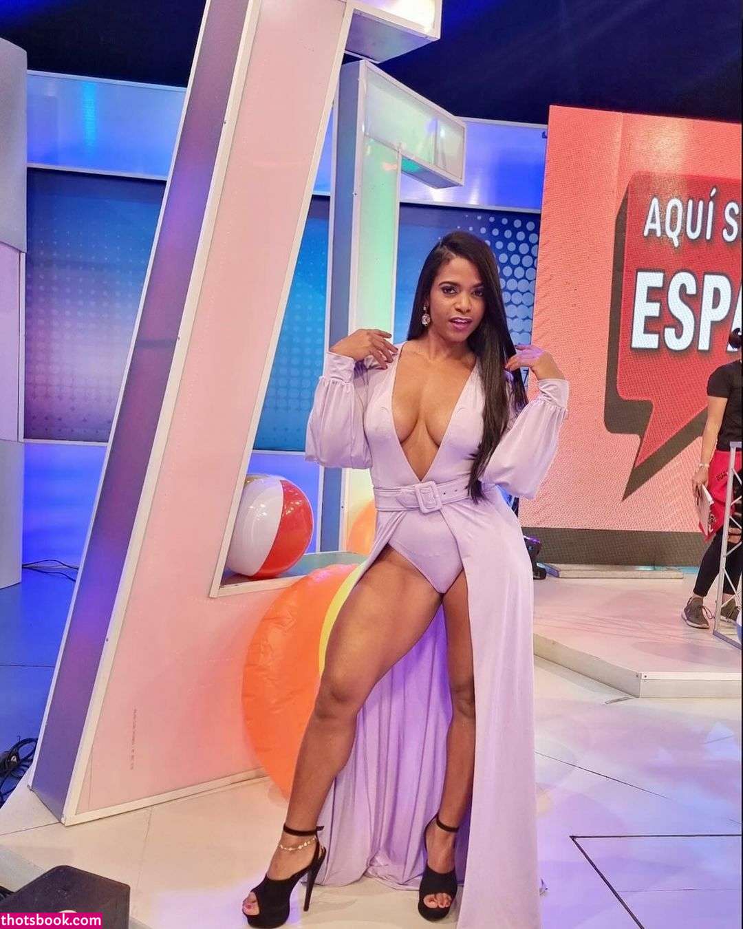 carolinesolano1 Photo #1