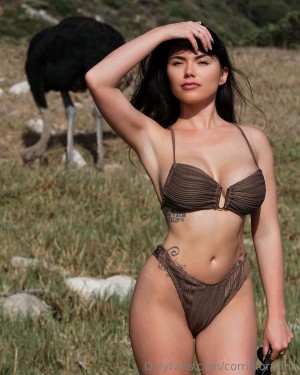 Corrin Lorraine Photo #7