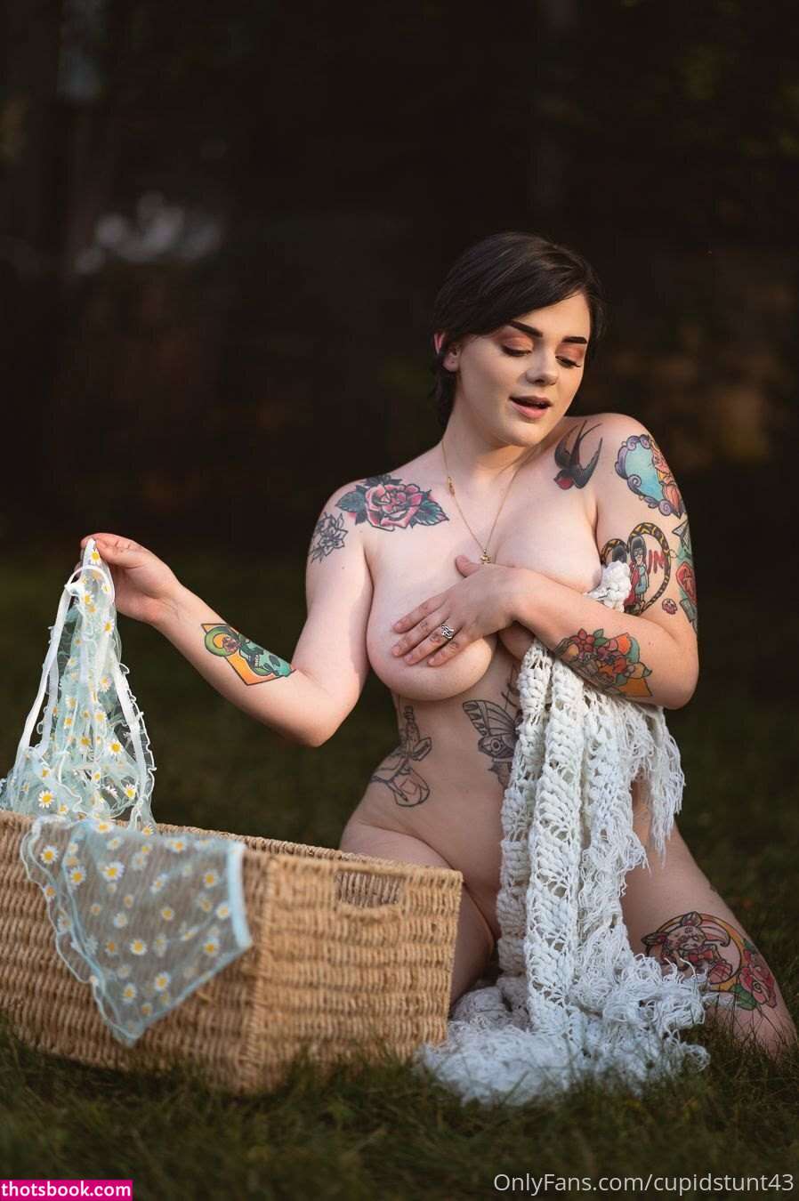 Cupid Stunt Photo #4