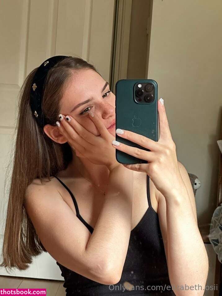 Elizabeth Osi Photo #3