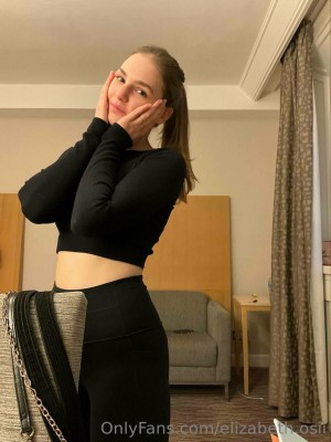 Elizabeth Osi Photo #4