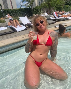 lizanne1995 Photo #14