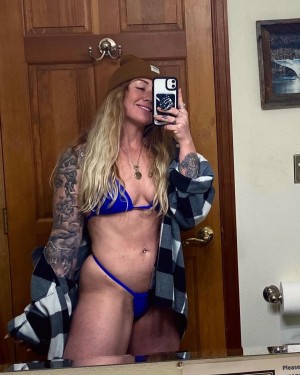 lizanne1995 Photo #17