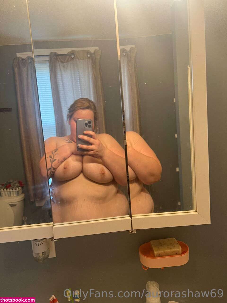 Aurorashaw69 Photo #33