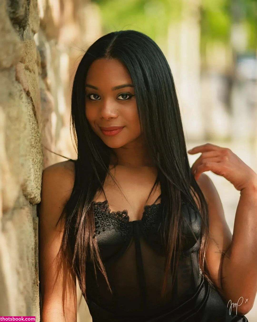 iamtracylopez Photo #1