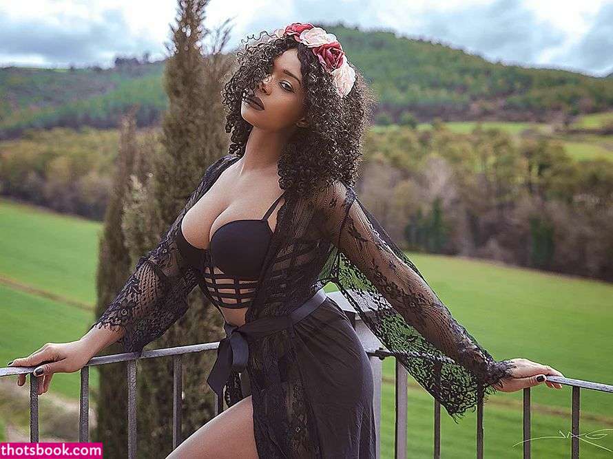 iamtracylopez Photo #3