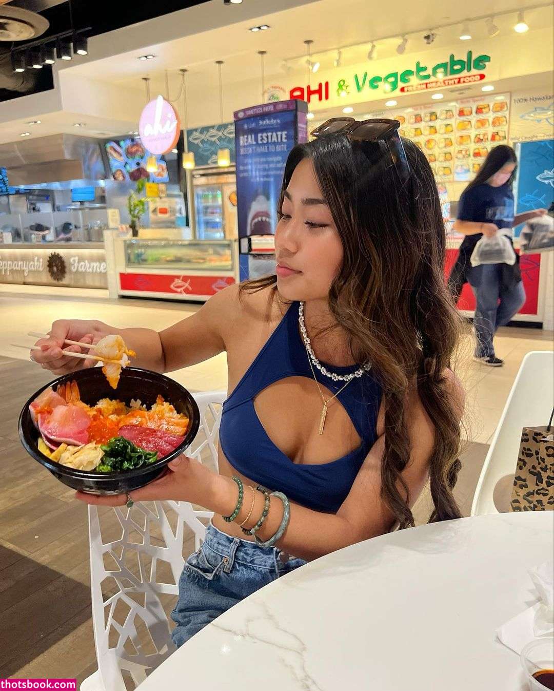 Missvalerienicole Photo #20