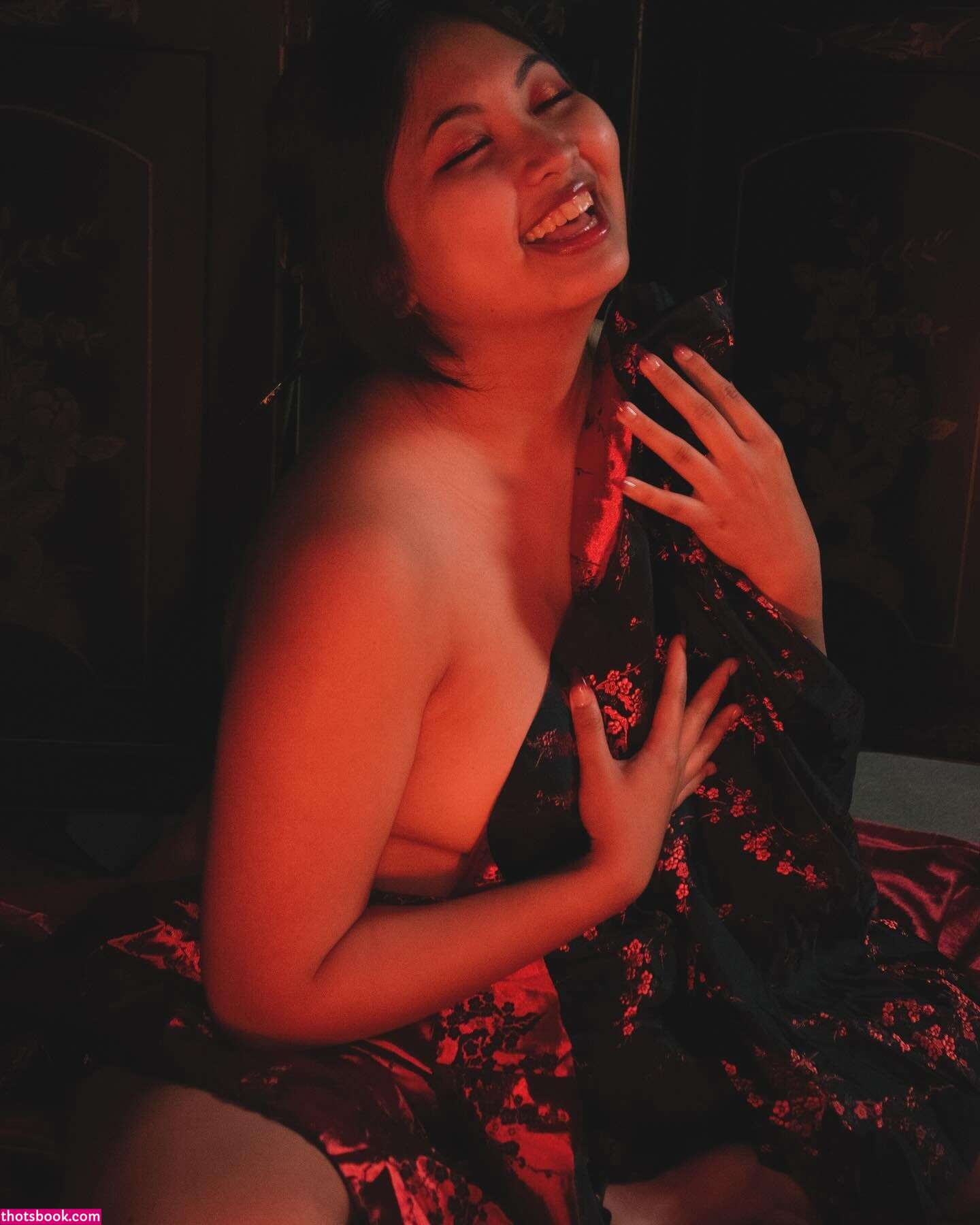 Mistletoad Photo #20