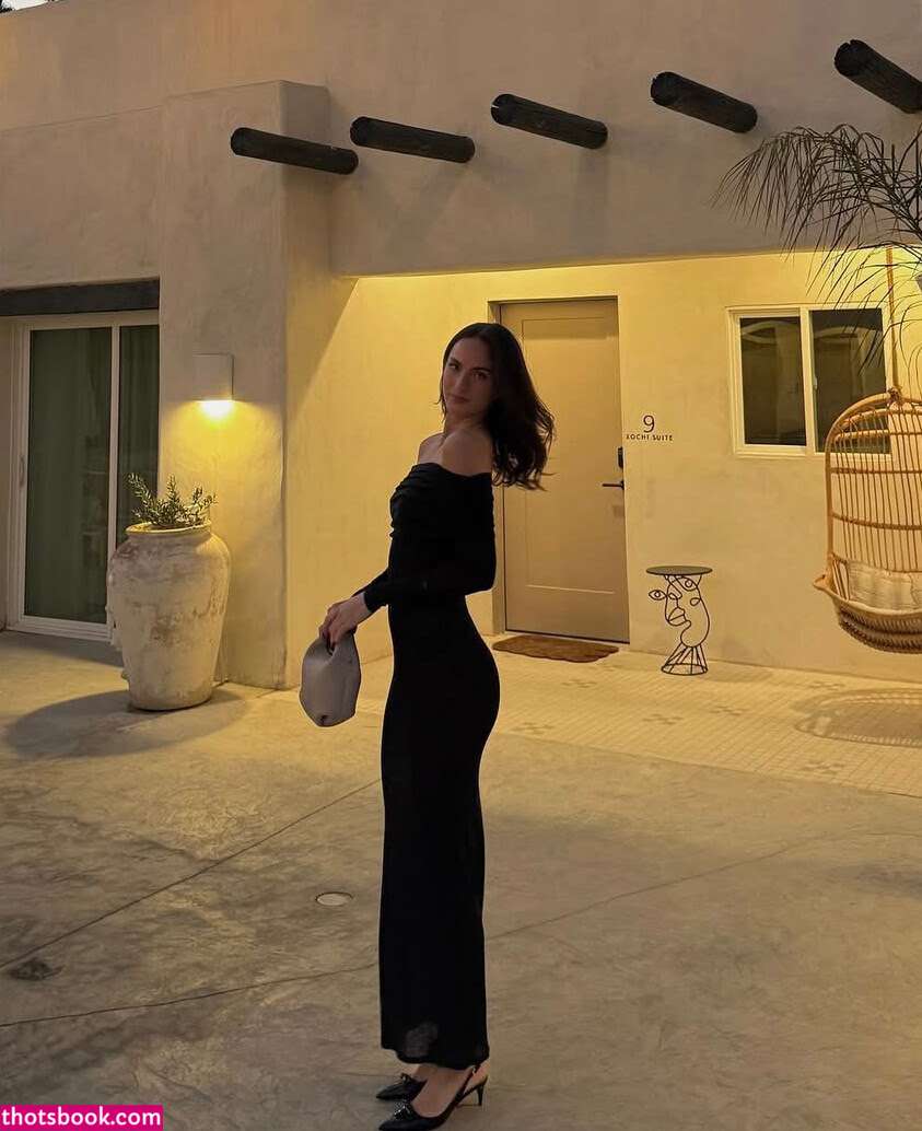 Sydney Marshall Photo #1