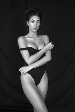 Shayna Senior Photo #1