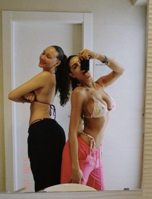 Shayna Senior Photo #30