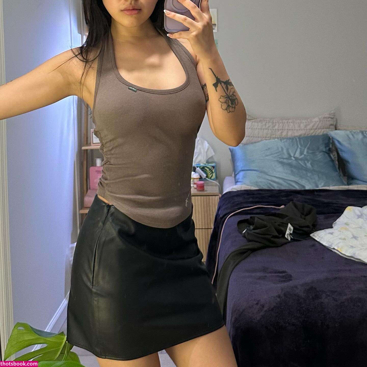 Violet Shin Photo #14