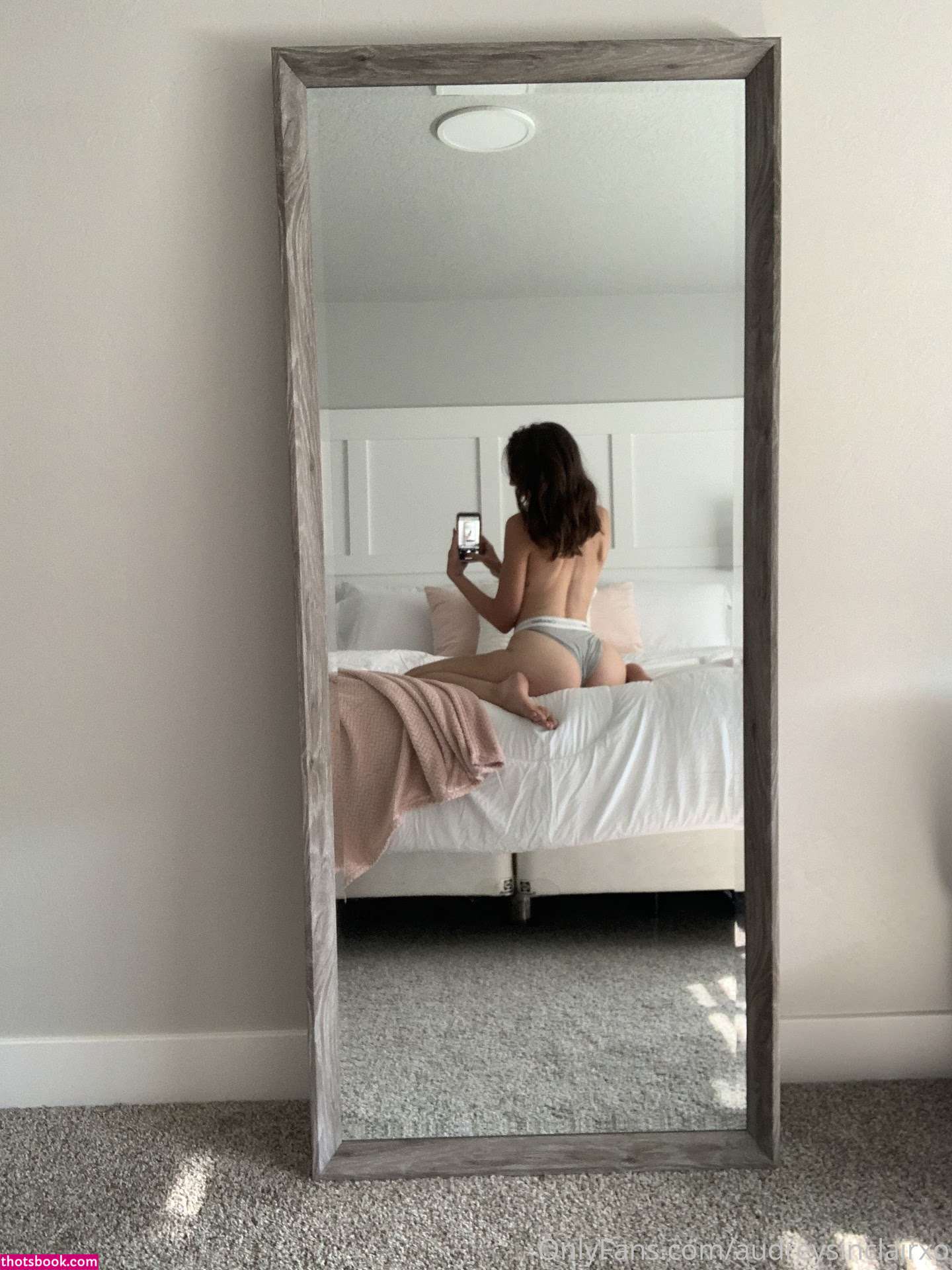 Audrey Sinclair Photo #19