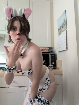 hauntedxdarling Photo #9