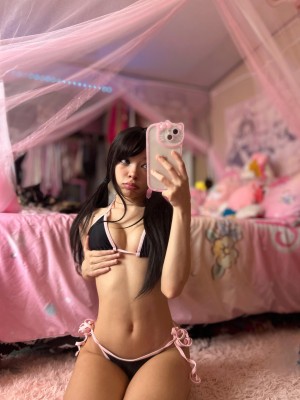 lillianmaee Photo #14