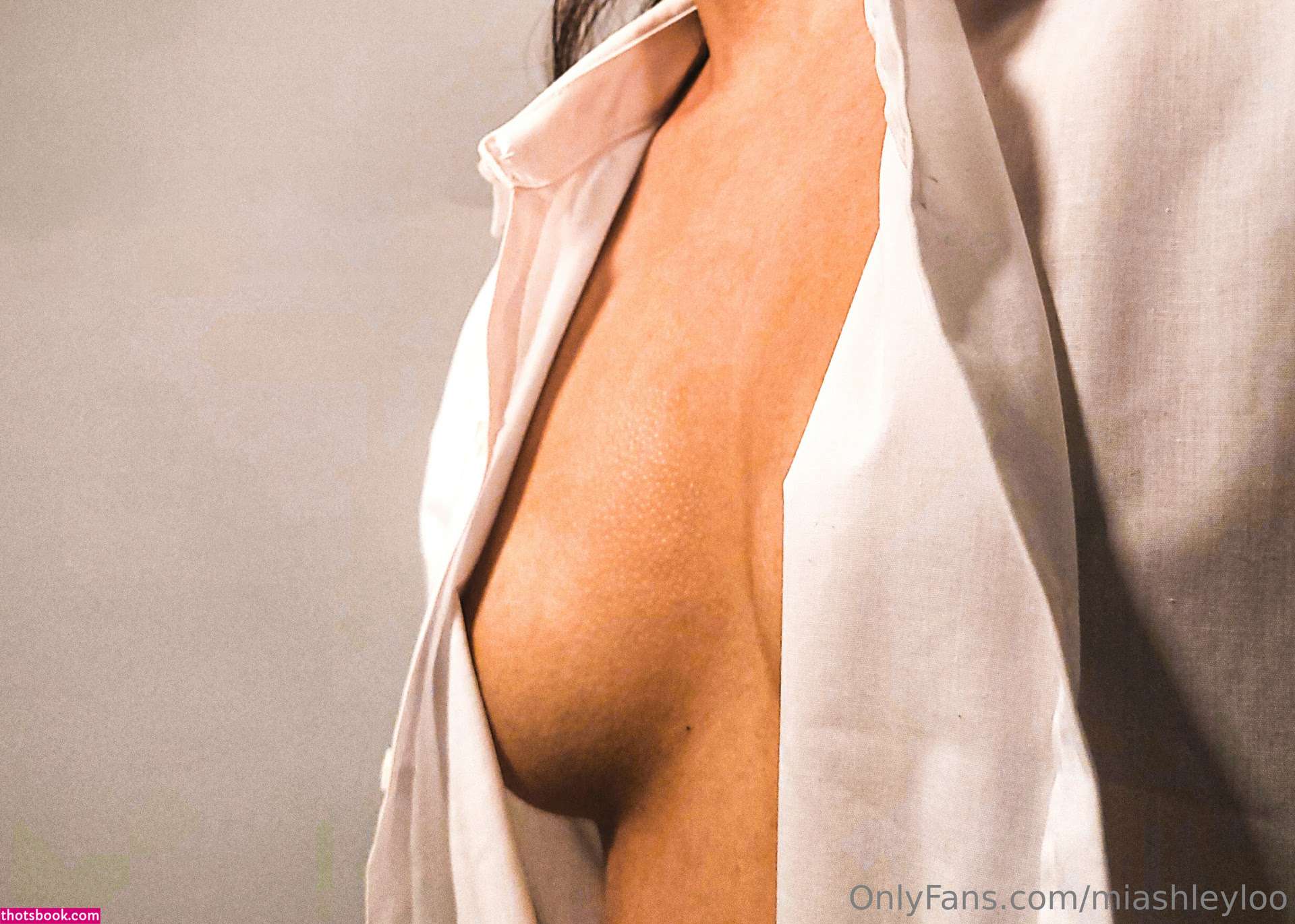 Ashley Loo Photo #11