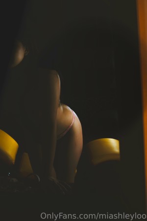 Ashley Loo Photo #32